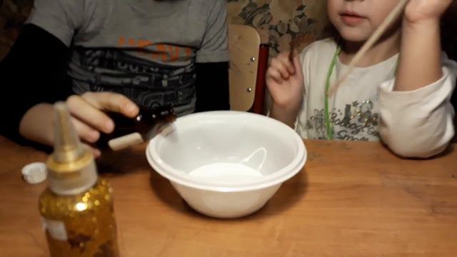 Как сделать слайм Лизун в домашних условиях своими руками/КУКУЗУМБА смотреть онлайн