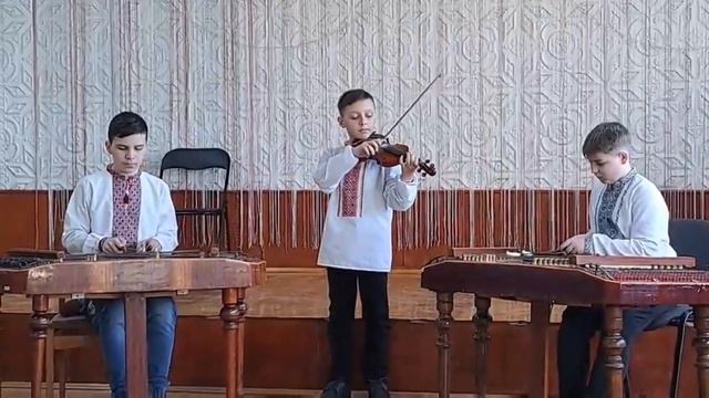 Олексій Данилюк, Денис Рутковський, Олександр Грицеляк - "Зацвіла в долині" смотреть онлайн