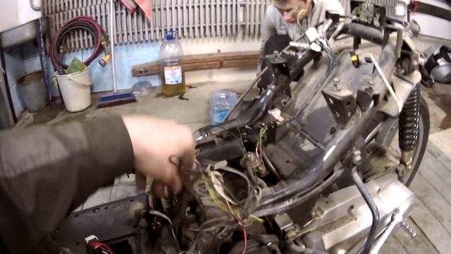 Ремонт скутера Benelli Pepe /Stels Alpha 50. Ч.1 смотреть онлайн