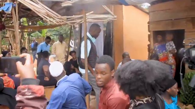 Munsi Eno okozemu ki by meseach semakula смотреть онлайн