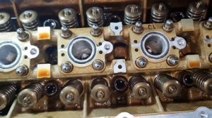 SKODA Octavia 1,4 порвался ремень распредвала ( удивил чистый двигатель)