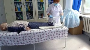 Наложение шины Крамера на голень