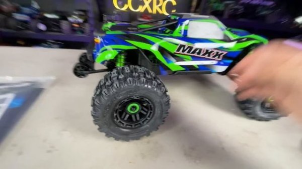 The NEW Traxxas MAXX with WideMAXX! Unboxing and First Run.