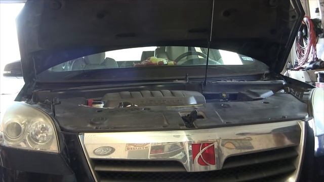 2008 Saturn Outlook- How To Replace the Front Struts смотреть онлайн