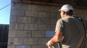 Чем и как красить пескоблоки, штукатурку