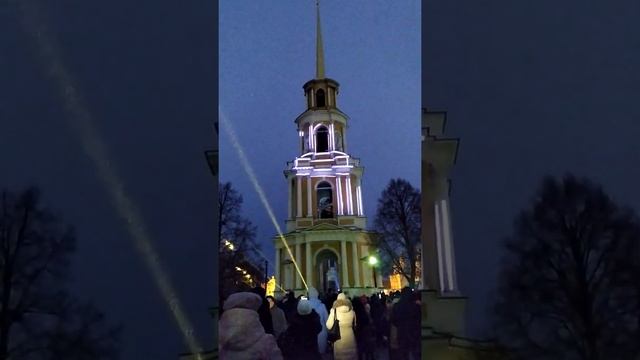 Новогоднее лазерное шоу на колольне в Рязани 2019/2020 (часть1) смотреть онлайн
