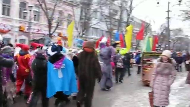 Новогоднее шествие сказочных героев. Саратов-2014 смотреть онлайн