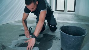 Стяжка пола. Наливной пол. Ремонт стяжки.