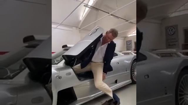 Как попасть в Mercedes-Benz CLK GTR смотреть онлайн