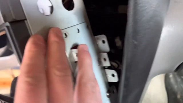 How to Install Backup Camera and Double Din Head unit to a Subaru Baja смотреть онлайн