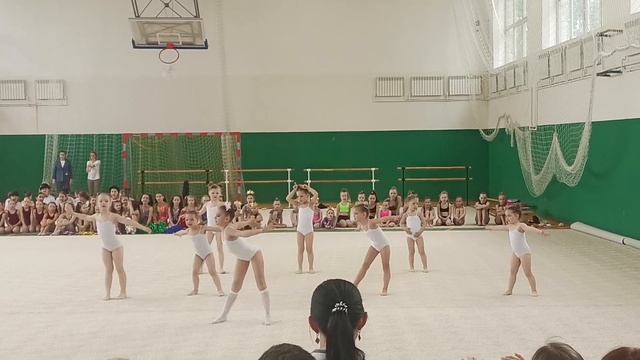 танец зайчики 2022г.спрот комплекс" Аврора" смотреть онлайн