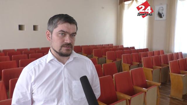 ВПЕРВЫЕ ЗА ПОЛВЕКА В ДИМИТРОВГРАД ПРИШЛИ НОВЫЕ ДОМРЫ И БАЛАЛАЙКИ смотреть онлайн