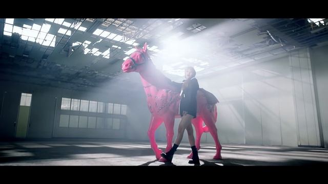 ((G)I-DLE) - 'LATATA' Official Music Video смотреть онлайн