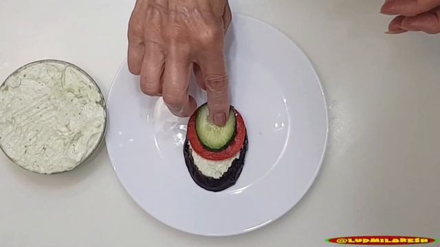 ЗАКУСКА ХВОСТ ПАВЛИНА ( "peacock tail" appetizer ) смотреть онлайн