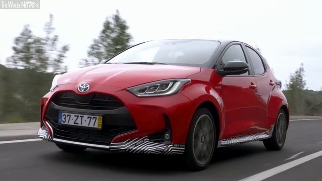 2020 Toyota Yaris Hybrid | Driving, Interior, Exterior (EU Spec)