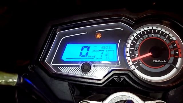 Мотоцикл Spark SP200R-28. Индикатор включеных передач смотреть онлайн
