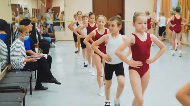 Закулисье народных танцев. Как проходят репетиции. смотреть онлайн