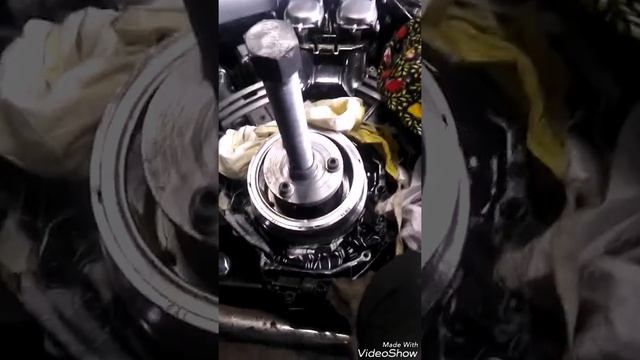 Снимаю обгонку Vmax 1200 одной правой