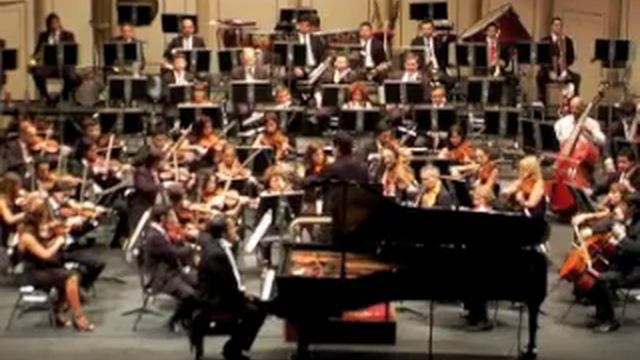 Tchaikovsky piano concerto no 1- Alexander Panizza, piano- 1st mov смотреть онлайн