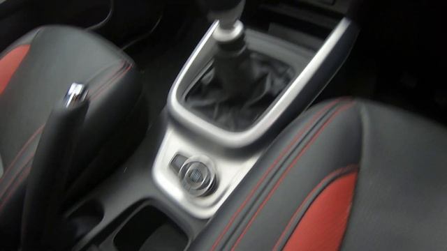 Suzuki Vitara 1.6 DDiS SZ5 ALLGRIP | Reverse Camera | Sat Nav | £30 Tax - YC65 HXX