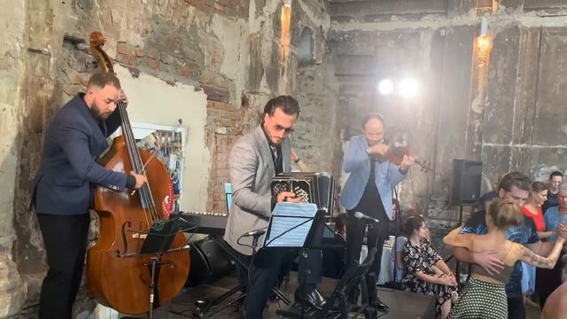 Solo Tango Orquestra - Milonguero Viejo смотреть онлайн