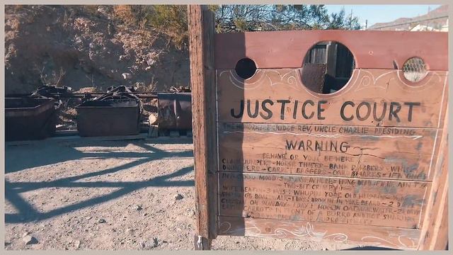 This Arizona Town is Populated with Wild Donkeys! смотреть онлайн