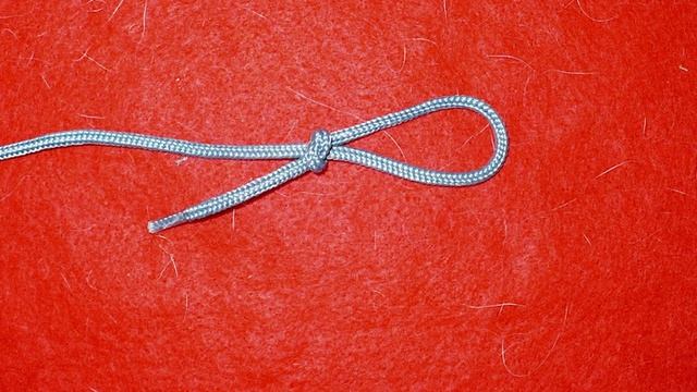 Зачем шнурок на спусковом крючке? смотреть онлайн