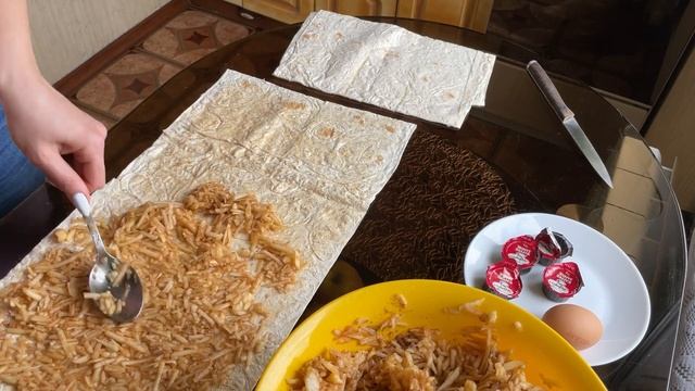 ЯБЛОЧНЫЙ ШТРУДЕЛЬ В ЛАВАШЕ смотреть онлайн