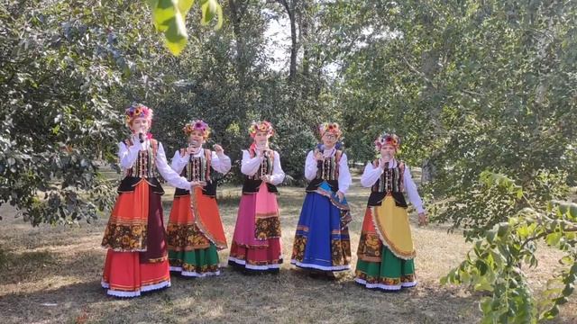"Купался бобер"Ансамбль народной песни «Изюминка»,г. Валуйки, Белгородская область. смотреть онлайн