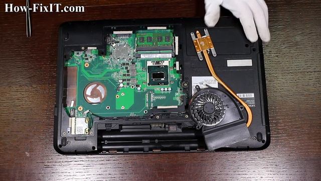 How to disassemble and clean laptop Fujitsu Lifebook AH512, AH531 смотреть онлайн