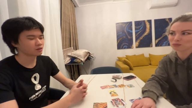 Данон И Стопбан Узнают Всё О Себе С помощью Карт Таро смотреть онлайн