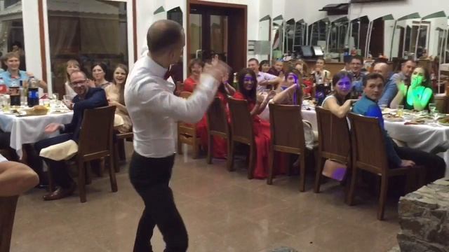 Наша супер свадьба! (Белое платье, синие люди) смотреть онлайн