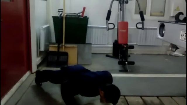 Пожарный-спасатель тренировки отжимание на кулаках смотреть онлайн