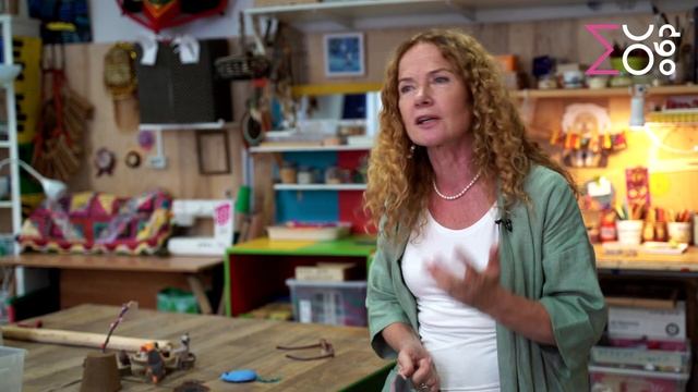 Про школу с актрисой Ириной Бразговкой | Как заинтересовать современных детей? смотреть онлайн