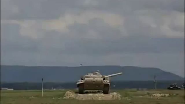 Испытание ракеты TOВ 2B на танке Т 72 смотреть онлайн
