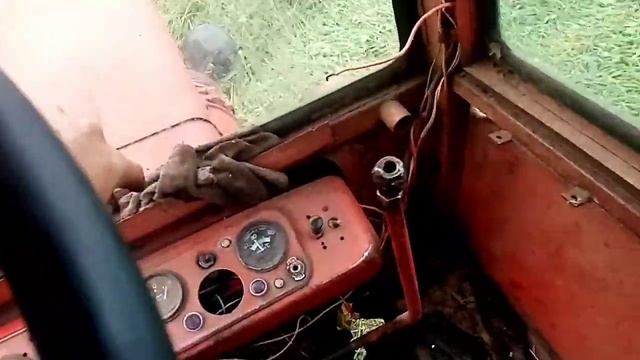 Покос травы. Трактор Т-25 и Кс-2.1 смотреть онлайн