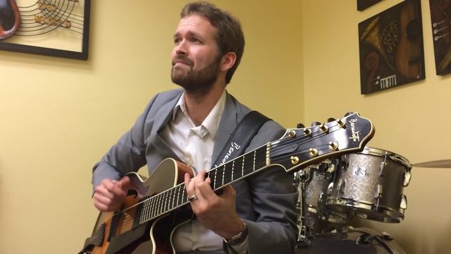 Taylor Roberts - Solo Guitar - Magic (Coldplay) смотреть онлайн