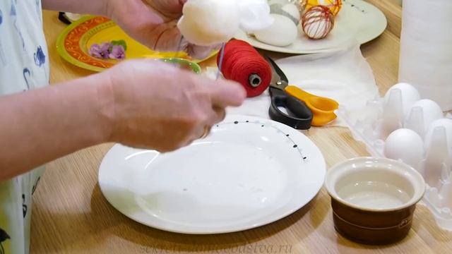 Покраска Яиц в Луковой Шелухе 11 Рисунков (Coloring Eggs In Onion Husks 11 Ways) En, Sp, Fr Subtitl