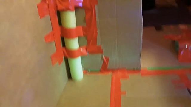 Ultimate box fort, discoball,lights,sliding door, and ball toss смотреть онлайн