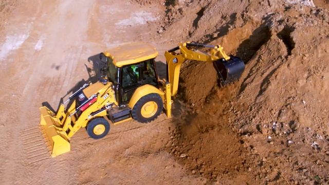 The all new Cat® 424 Backhoe Loader – Designed with the customers in mind. смотреть онлайн