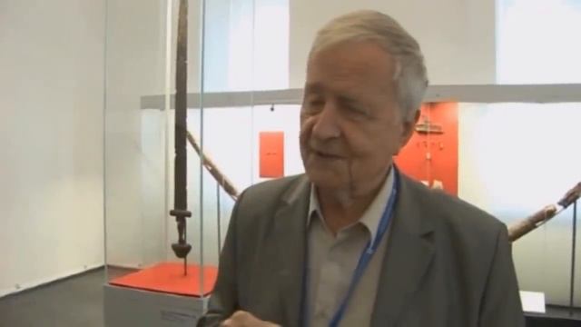Сколько весил средневековый меч? смотреть онлайн