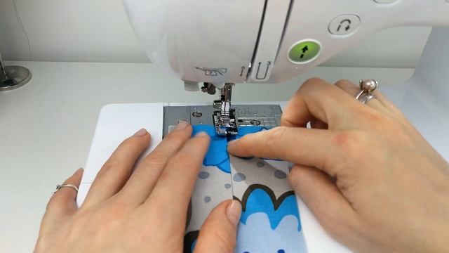 Швейная лапка для шитья по краю (Edge Joining Foot). Обзор и применение. смотреть онлайн