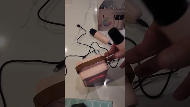 Ankuka Toys Karaoke Microphone Machine for Kids Review, A GOOD KAREOKE MACHINE,NICE AND LOUD MANY D смотреть онлайн