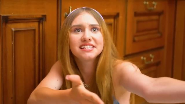 Как Стать Русалкой! Перевоплощение Моей Подруги В Русалку смотреть онлайн