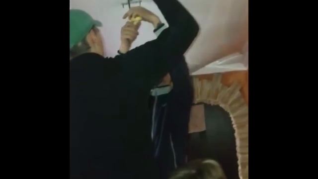 Квартиры затопило в доме по Абая в Костанае смотреть онлайн