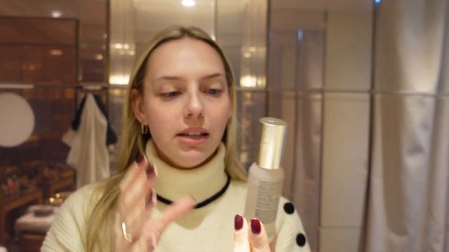My Skincare Routine in Paris | French Girl Beauty смотреть онлайн