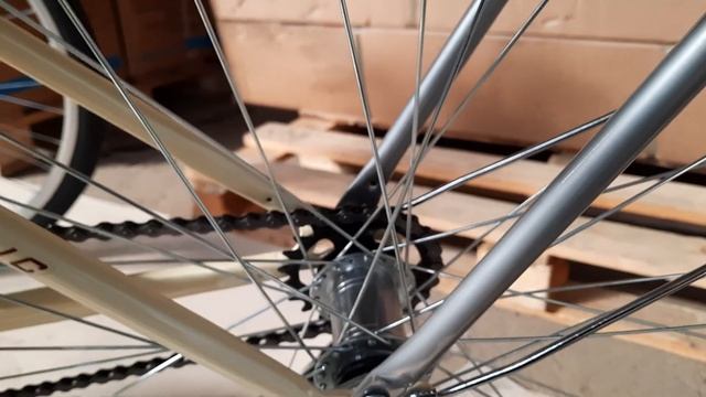 Aist 28-245 прогулочный велосипед с заниженной рамой 2021 года. Видеообзор. смотреть онлайн