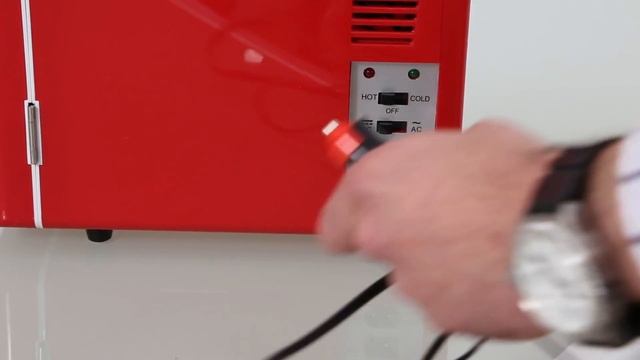 iceQ 4 Litre Red Mini Fridge смотреть онлайн