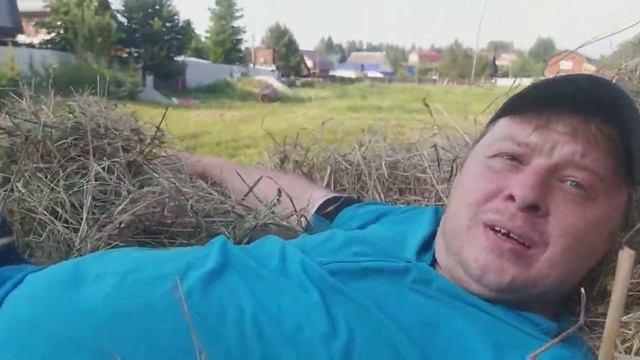 САМОДЕЛЬНАЯ ТЕХНИКА / Заготавливаем сено для кроликов. смотреть онлайн