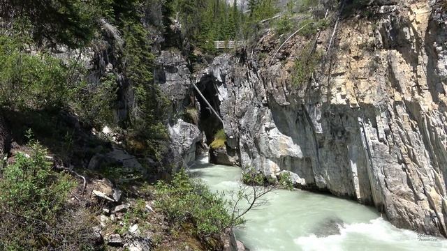 Marble Canyon, Kootenay National Park - British Columbia (BC), Canada 4K смотреть онлайн